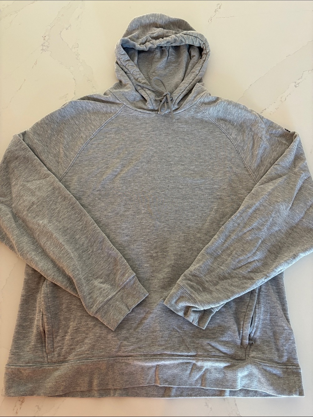 Fabletics Unisex Grey Hooded Pullover Sweatshirt Logo Size Medium (note)